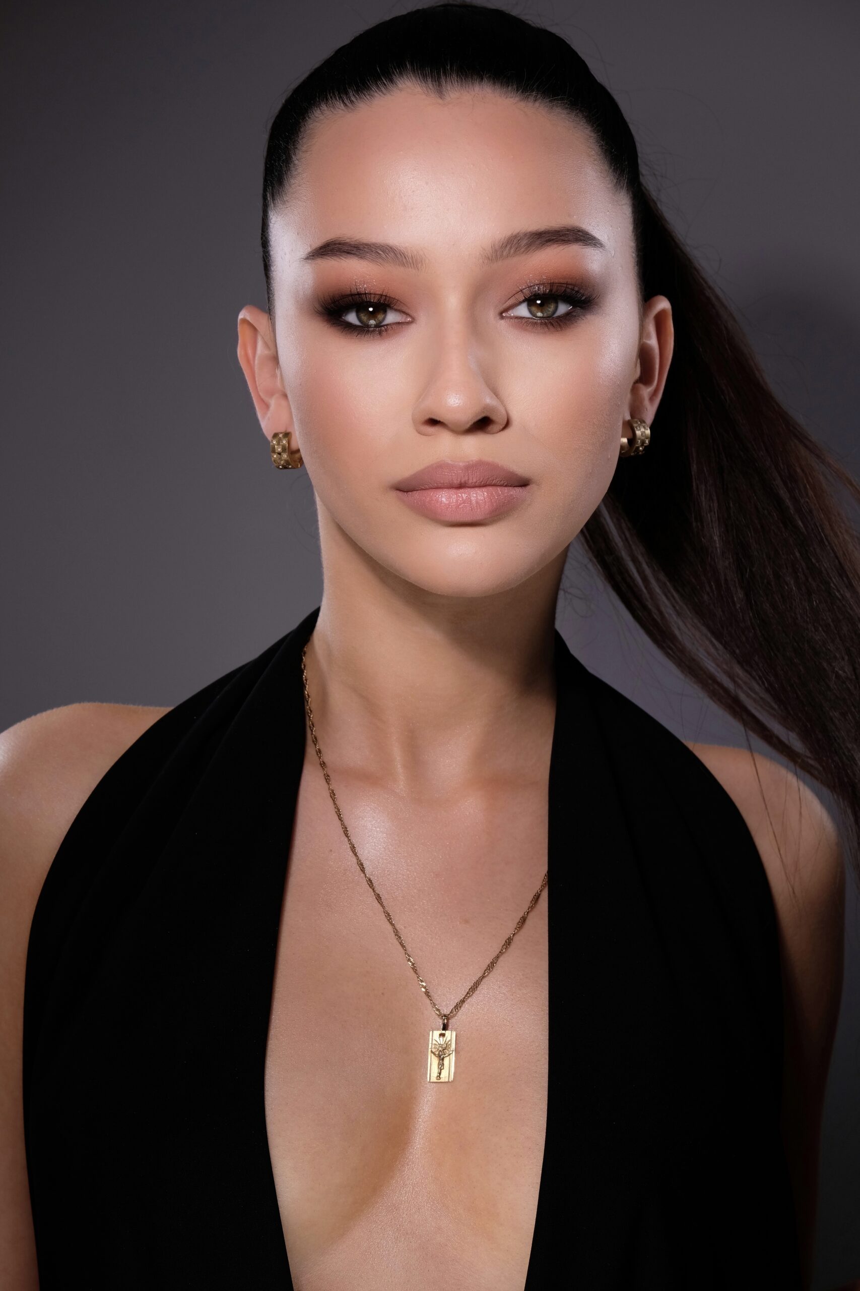 Facetune_31-03-2025-19-36-11