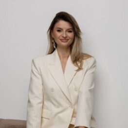 Natalia Stawiarska-Colluto - wizażystka ślubna NALA Makeups