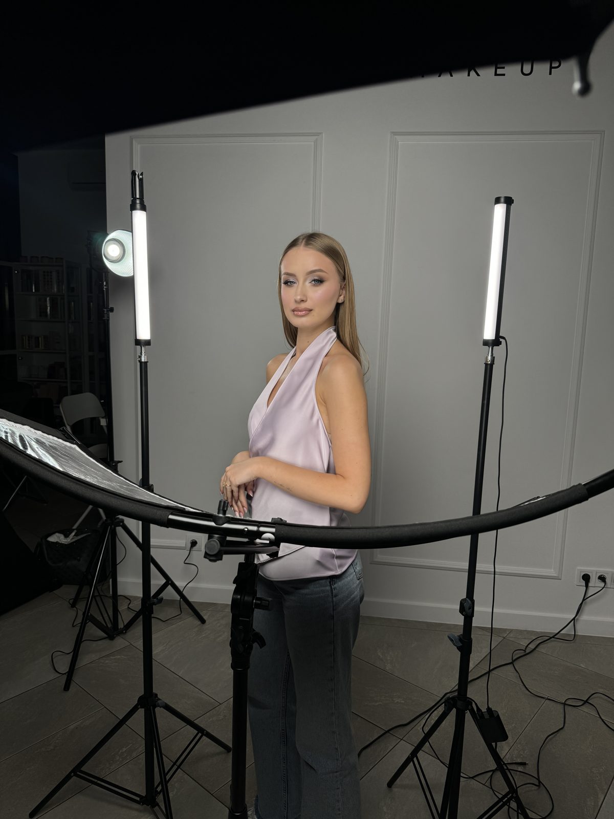 Sesja z lampami LED w studiu Pro Academy